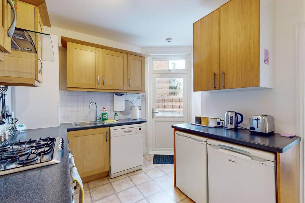 Spacious 2Bd Apartment Cricklewood London Luaran gambar