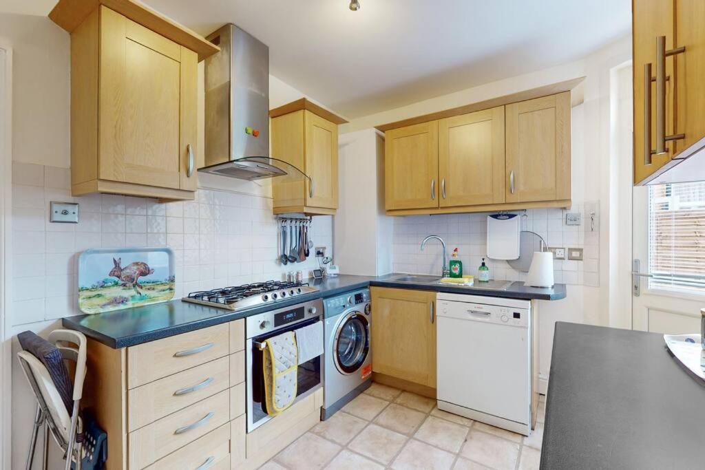 Spacious 2Bd Apartment Cricklewood London Luaran gambar