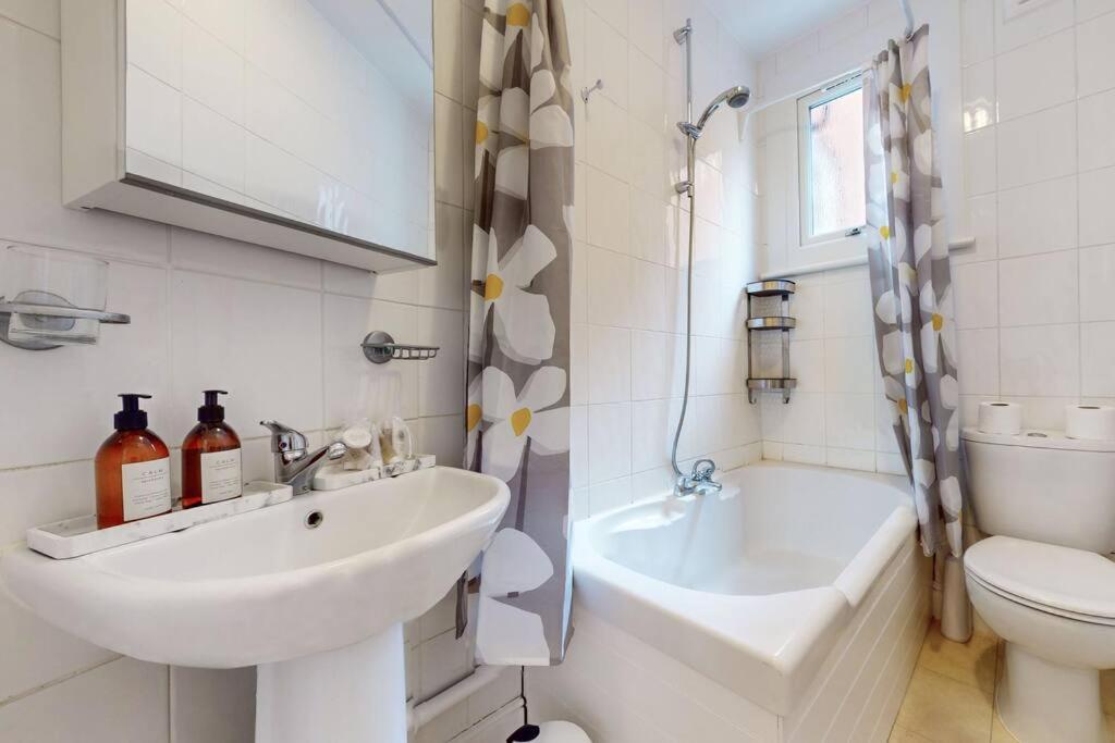 Spacious 2Bd Apartment Cricklewood London Luaran gambar